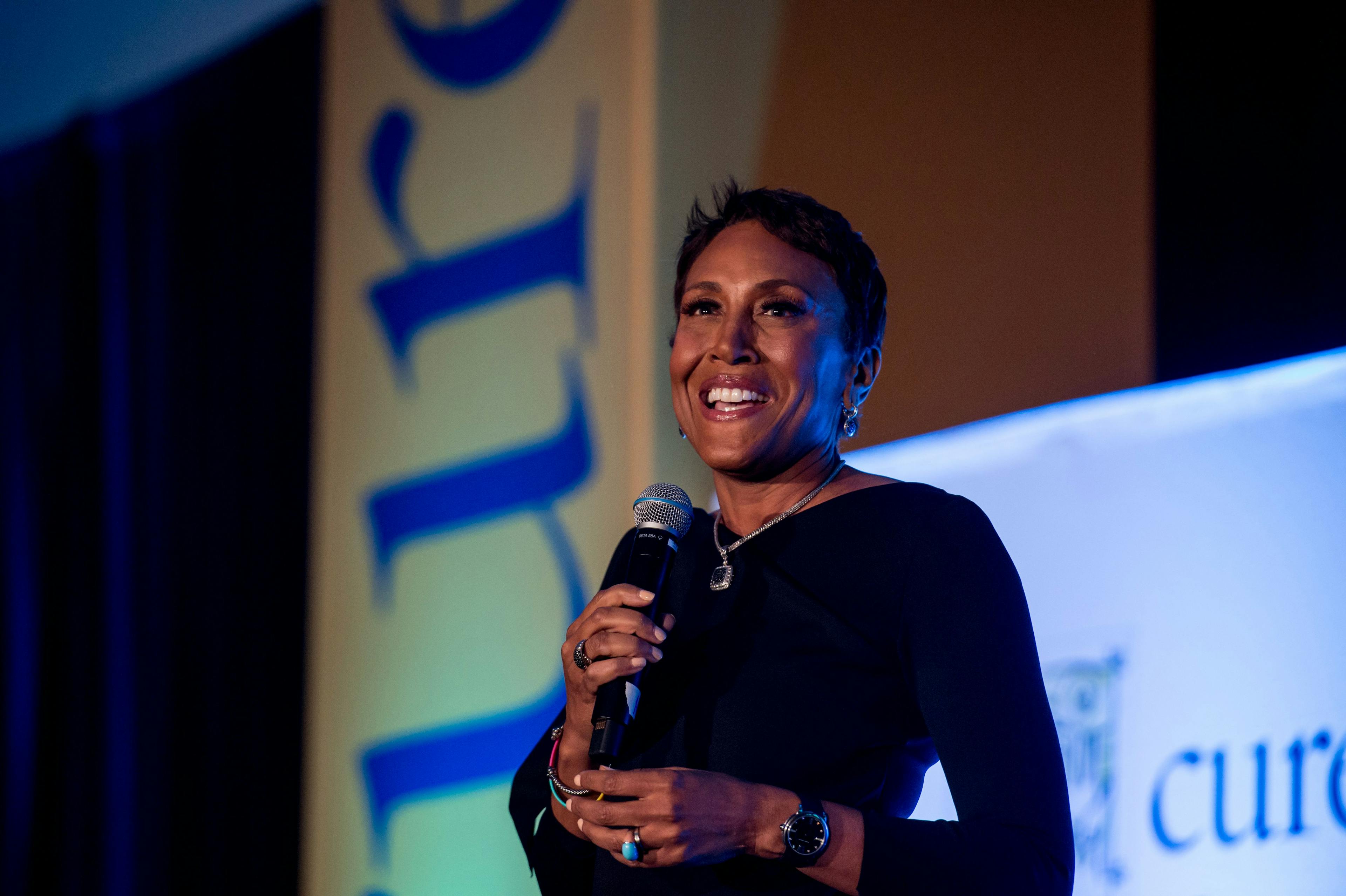 Robin Roberts delivering the keynote speech at CURE®'s 2018 Extraordinary Healer gala.