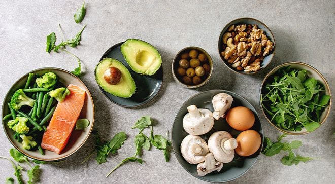 dishes with high-fat healthy foods, such as salmon, avocados, eggs, olives, nuts, mushrooms and leafy greens