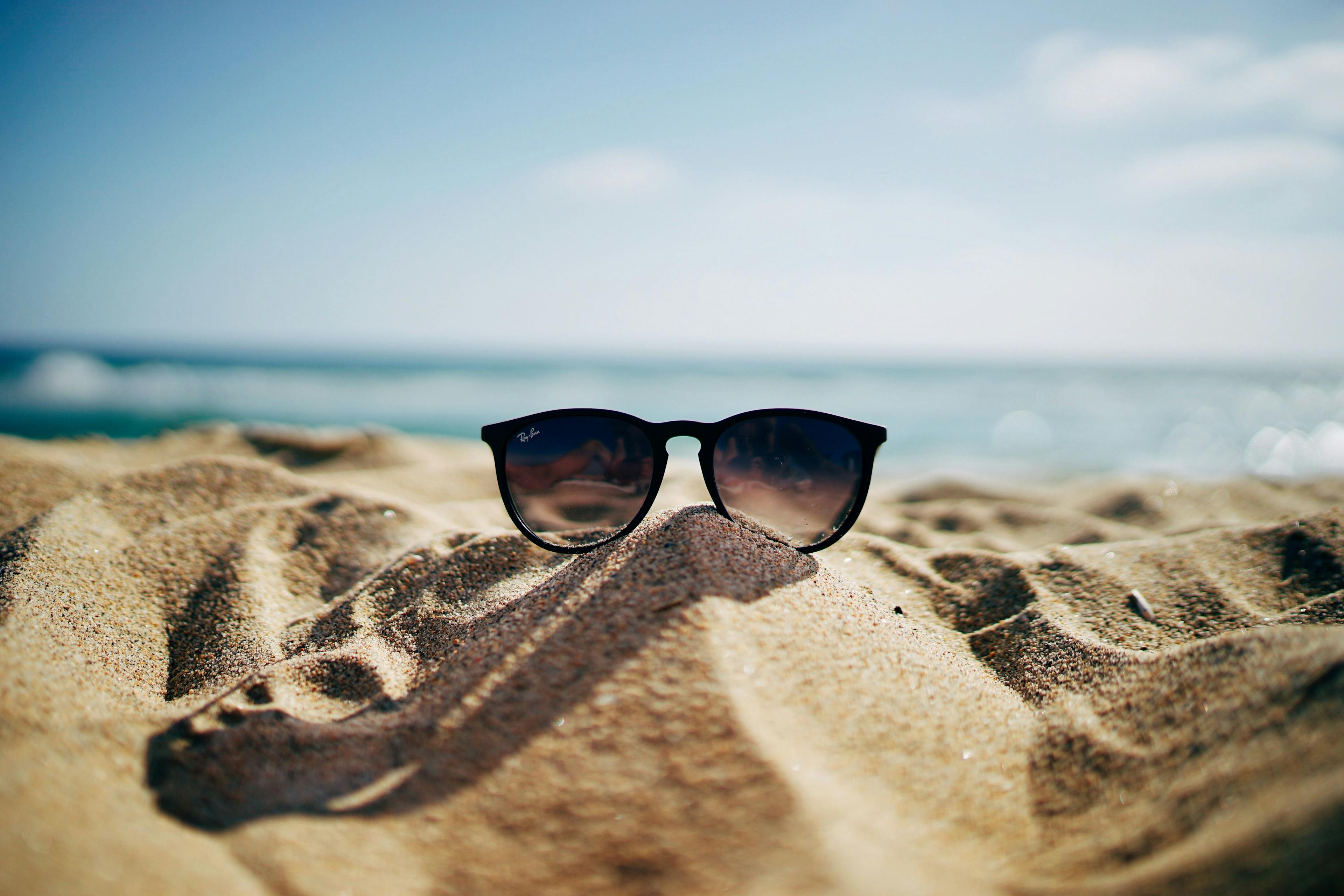 4 Tips for Cancer Survivors on Summer Vacation