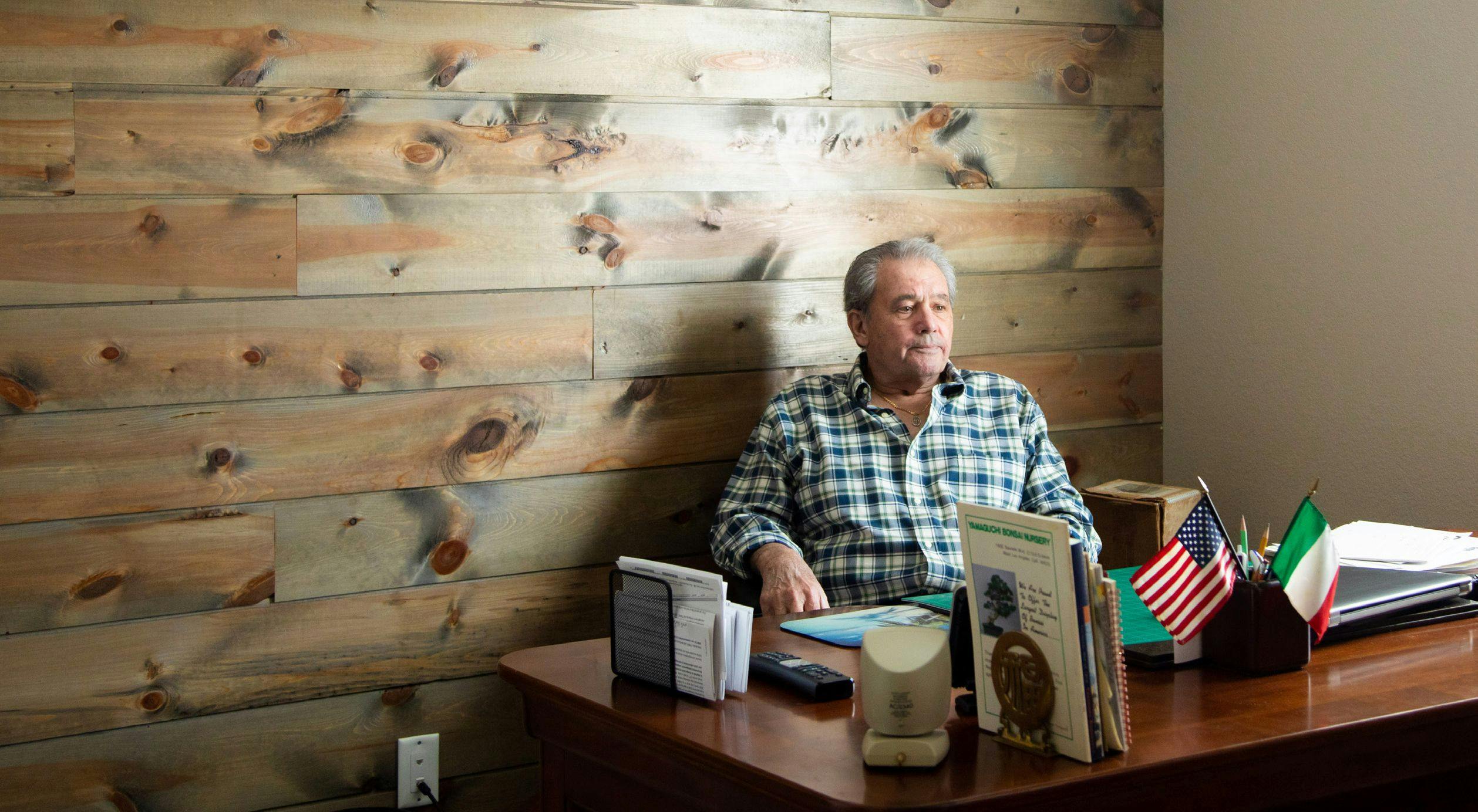 SALERNO began to
build a wood plank
wall in his office
before his small cell
lung cancer diagnosis.
He stopped when he
got sick and thought
he wouldn't finish.
But the new treatment
he received has
enabled him to finish
the project. - PHOTO BY JOLIE RODRIGUEZ