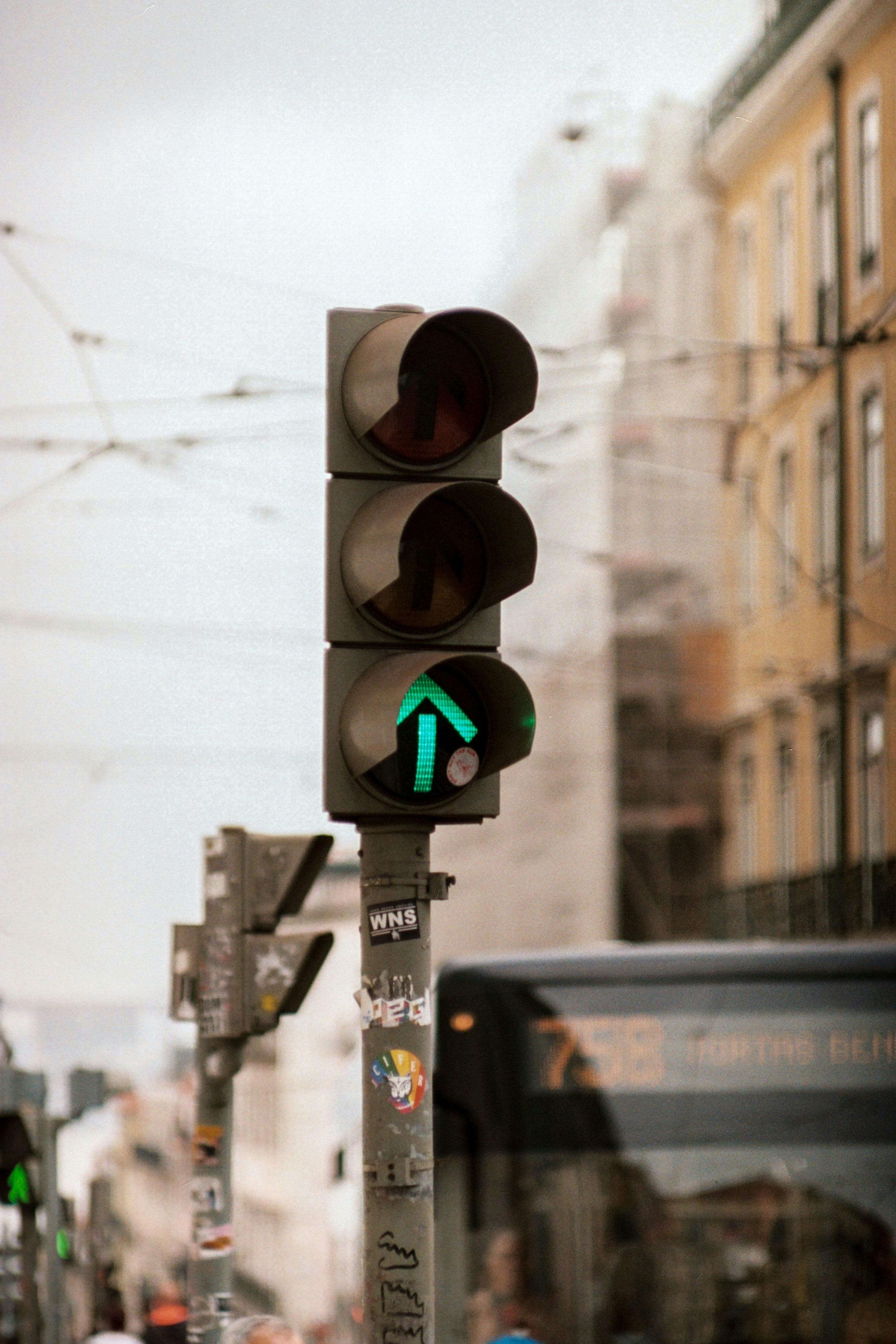 green street light